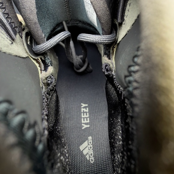 Adidas Yeezy QNTM “Flash Orange” – GW5314 – Size 12.5 - Picture 13 of 15